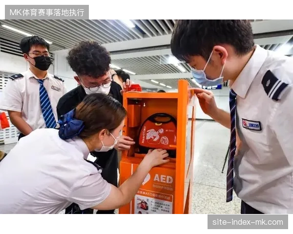 赛事方盲目堆叠AED硬件配置，如何纠偏运营侧救护技能供给不足的现实困境？